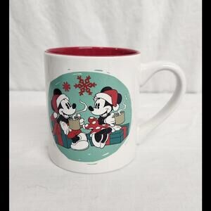 Cozy Christmas Mickey & Minnie Mouse 14 oz Holiday Mug